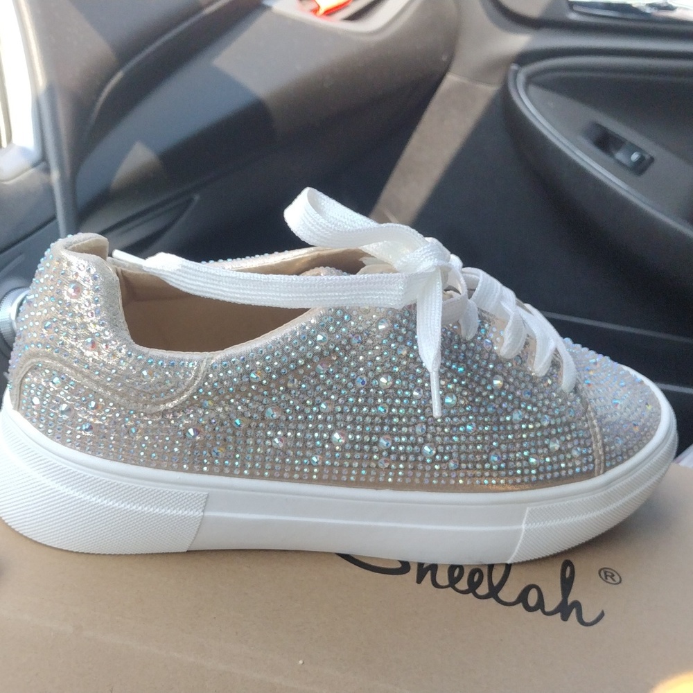 10M Gold rhinestone tennis shoes